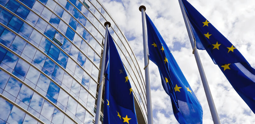 Η Κομισιόν χαλαρώνει τους δημοσιονομικούς κανόνες