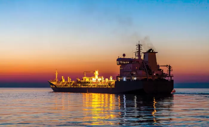 Ελλάδα και Ισραήλ συναγωνίζονται φέτος τις εισαγωγές καυσίμων στην Κύπρο