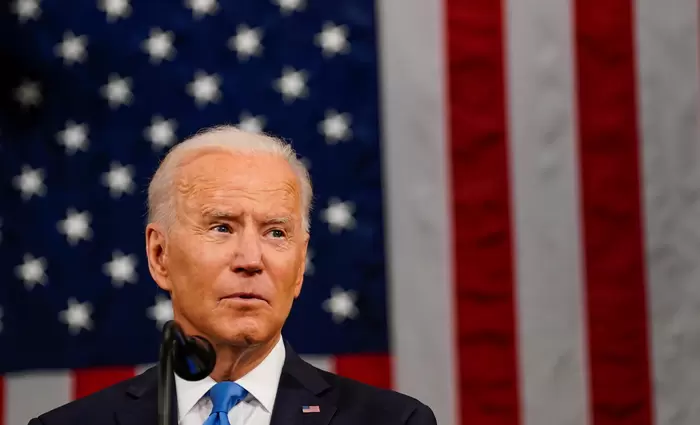 Guardian: Η Κύπρος βάζει βέτο στον Μπάιντεν