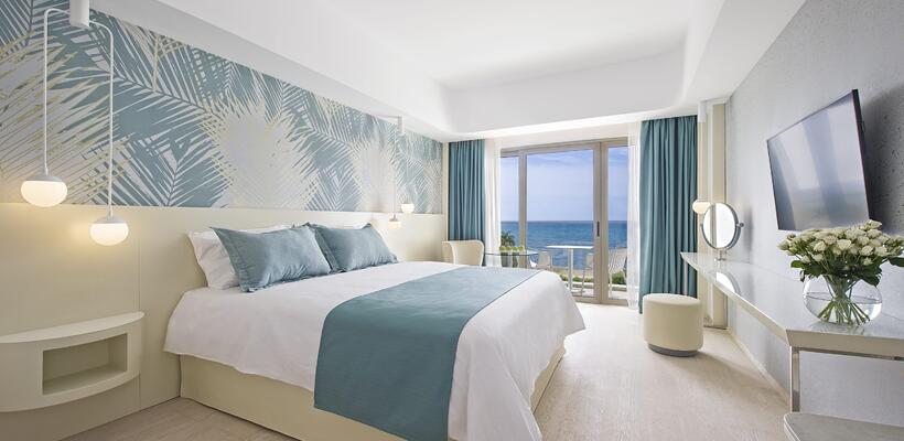 Ολοκαίνουριο ξενοδοχείο από την Louis: Ivi Mare 