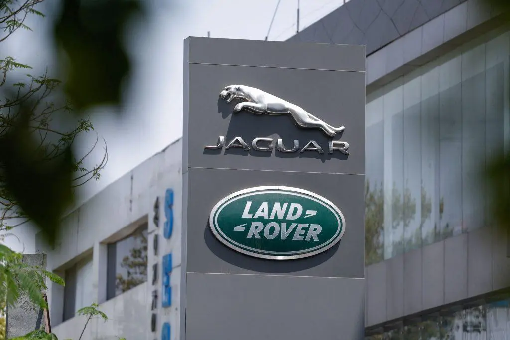Βρετανία: Στήριξη £1,5 δισ. στη Jaguar Land Rover μετά την κυβερνοεπίθεση