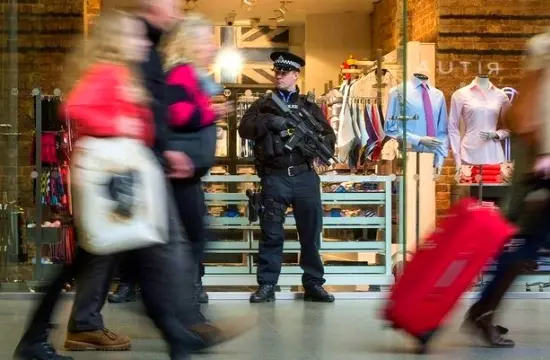 Συνέδριο από Υφ. Τουρισμού και Ηνωμένο Βασίλειο για αντιμετώπιση της τρομοκρατίας στον τουρισμό