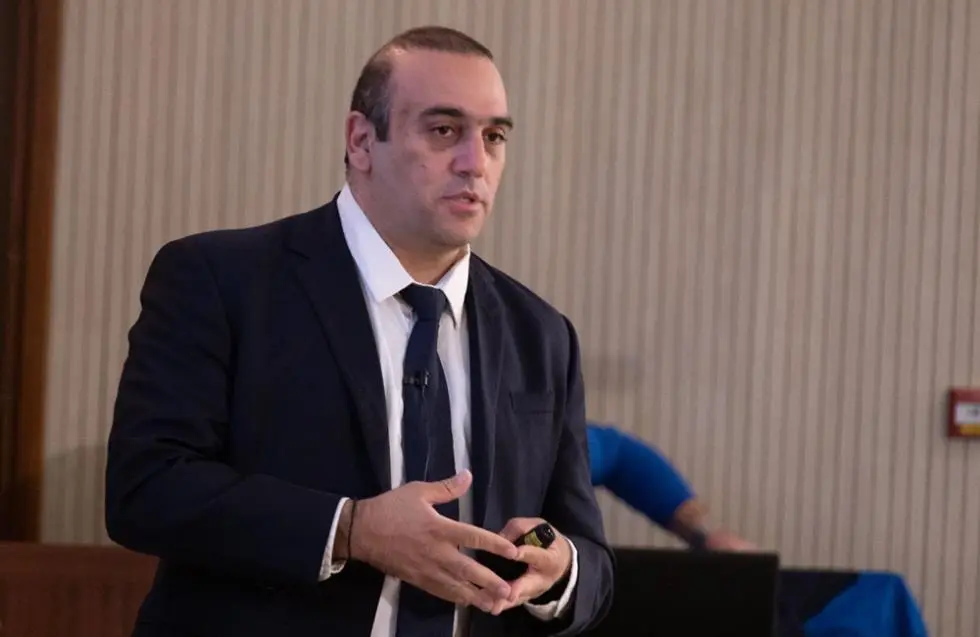 Καρούσος: Στόχος τα 13,7 εκατ. επιβάτες έως το 2027 με σχέδιο κινήτρων