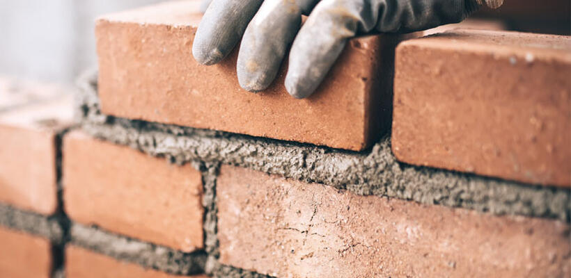 Οι Κύπριοι αγοράζουν πιο φτηνά και πιο μικρά σπίτια