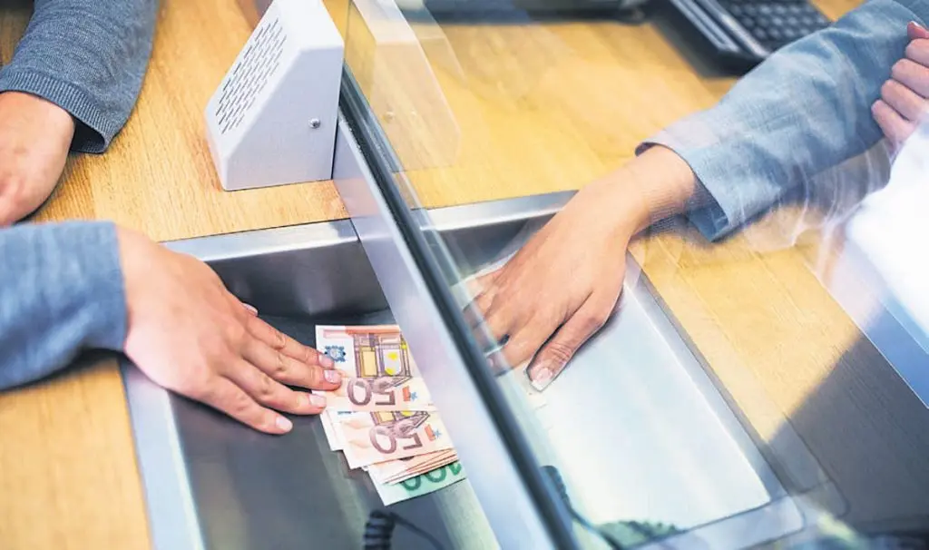 Συμφωνεί και η ΕΤΥΚ για την αύξηση των καταθετικών επιτοκίων