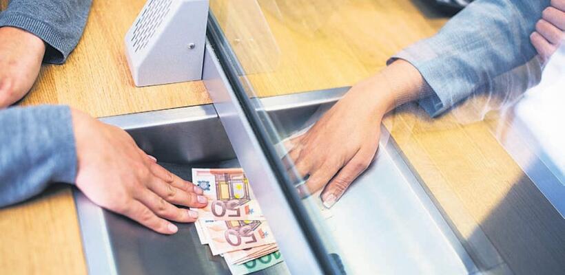 Συμφωνεί και η ΕΤΥΚ για την αύξηση των καταθετικών επιτοκίων