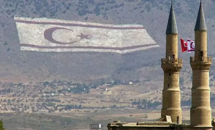 Κατεχόμενα: Ένας στους δύο υπέστη μείωση εσόδων