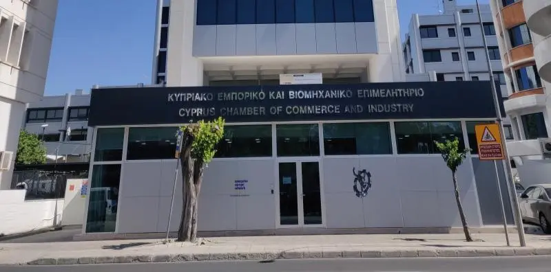 «Το ΚΕΒΕ δεν ‘’μαγειρεύει’’ μέτρα χαλάρωσης με την κυβέρνηση»