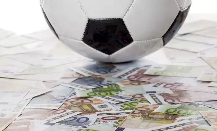 Cash Teams: Το χρήμα και η στρογγυλή θεά