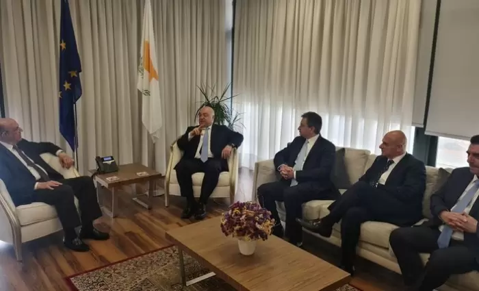 Με μέλη της Eurobank AE συναντήθηκε ο Υπουργός Οικονομικών