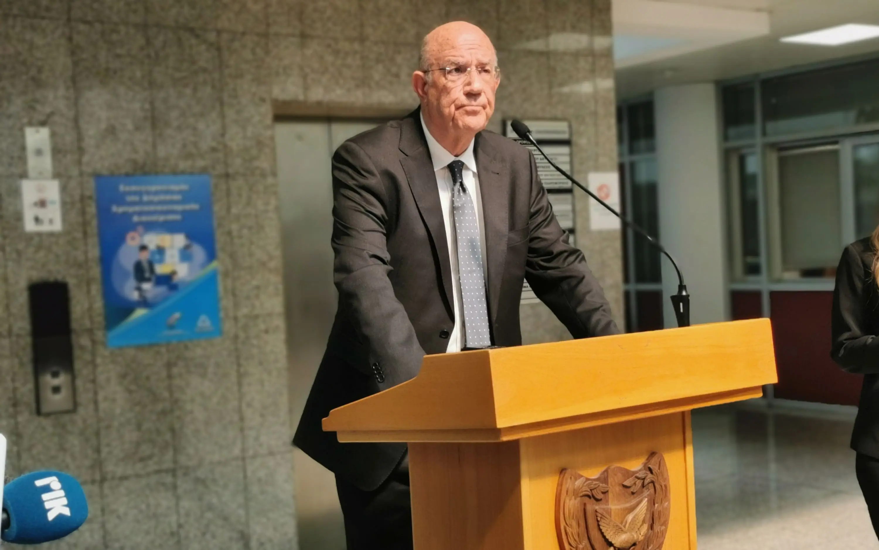 Προβληματισμοί ΥΠΟΙΚ για αυξήσεις επιτοκίων