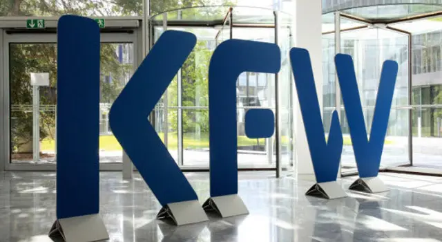 Η Γερμανία πωλεί μερίδιο της στην DHL για να επενδύσει στο σιδηροδρομικό δίκτυο