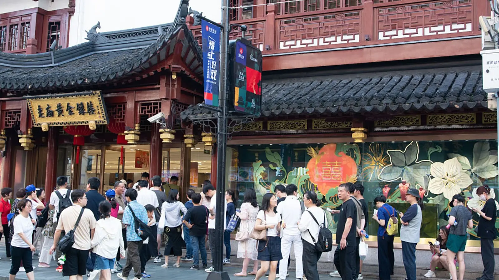 Υψηλό 18 μηνών για τις λιανικές πωλήσεις στην Κίνα