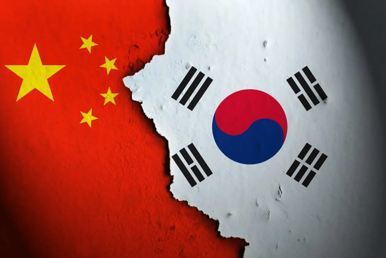 Σεούλ και Πεκίνο επιχειρούν επανεκκίνηση στις σχέσεις τους