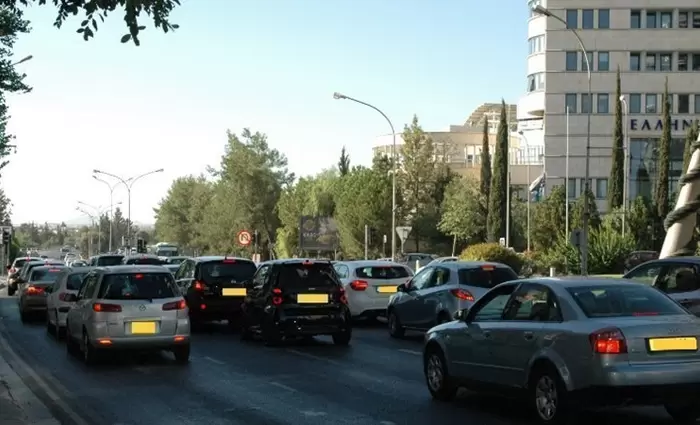 Διερευνά την εφαρμογή κλιμακωτού ωραρίου στα σχολεία το Υπ. Μεταφορών