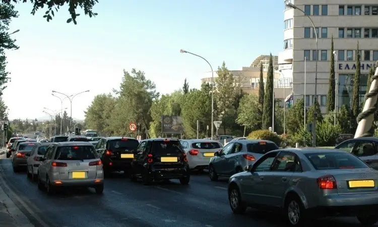 Διερευνά την εφαρμογή κλιμακωτού ωραρίου στα σχολεία το Υπ. Μεταφορών