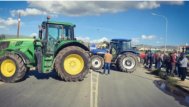 «Νιώθουμε πλήρως εγκαταλελειμμένοι» φώναξαν οι αγρότες της Πάφου