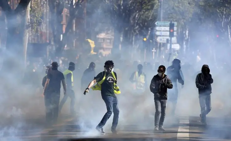 Κίτρινα Γιλέκα για 28η εβδομάδα