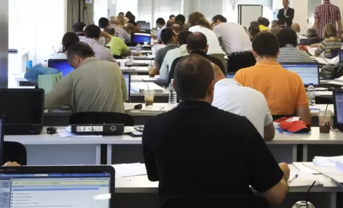 Στις 55.301 οι κυβερνητικοί - Αυξήθηκαν κατά 0,1% τον Δεκέμβριο