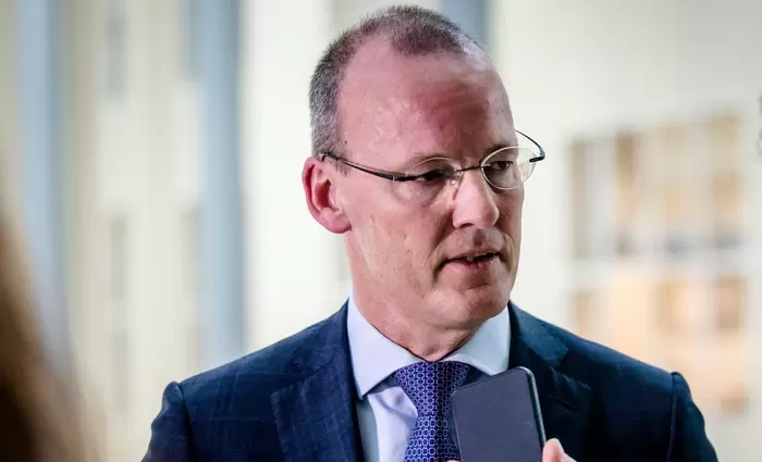 Συμβούλιο Χρηματοπιστωτικής Σταθερότητας (FSB): Παρατείνει τη θητεία του Κνοτ μέχρι τον Ιούνιο