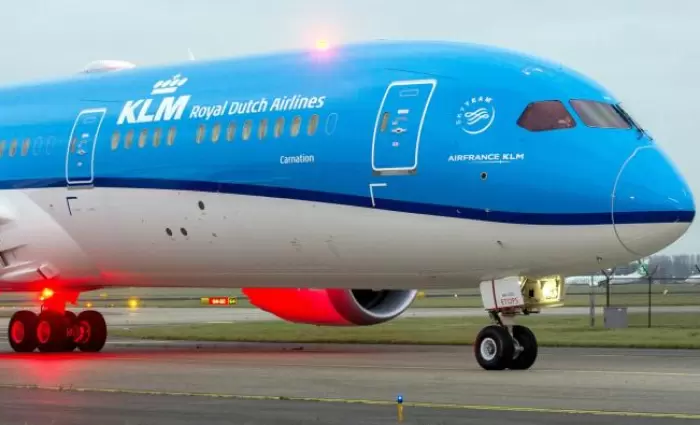 Αεροπορική εταιρεία τερματίζει χιλιάδες θέσεις εργασίας