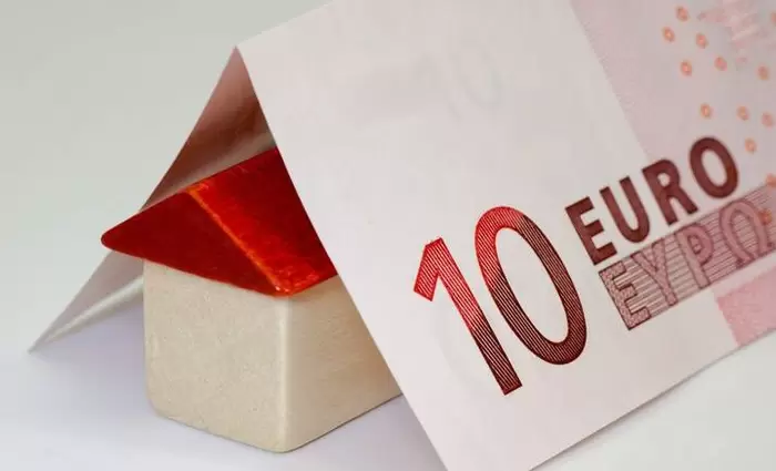 Τροποποιούνται οι νόμοι και ενισχύονται οι εταιρείες που διαχειρίζονται κόκκινα δάνεια