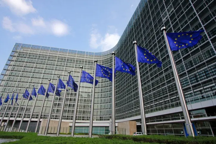 Πρόταση Κομισιόν για κοινό δανεισμό των 27