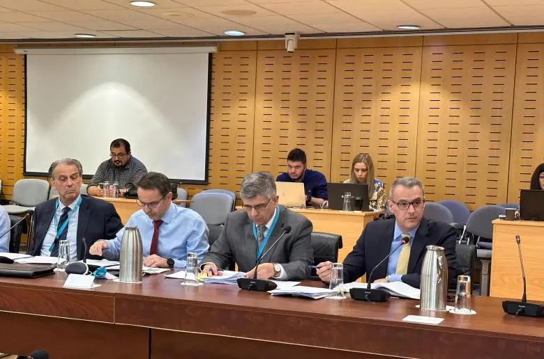 Ο δημοσιονομικός σχεδιασμός να αντανακλά τις προκλήσεις και την αβεβαιότητα