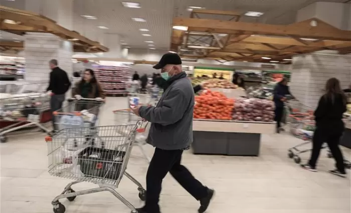 Θα ανοίξουν κατά βούληση οι υπεραγορές την 1η Μαΐου (ΒΙΝΤΕΟ)