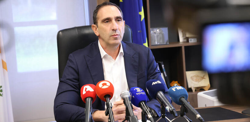 ΥΠΕΣ: Αδειοδότηση για ανέγερση κατοικίας σε 40 εργάσιμες μέρες