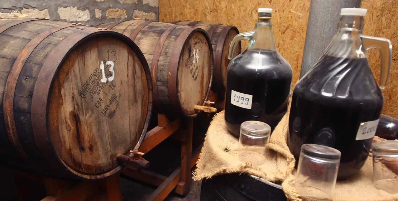 Υπ. Γεωργίας: Η προώθηση της κουμανταρίας ενισχύει τον τόπο και τον αμπελουργό