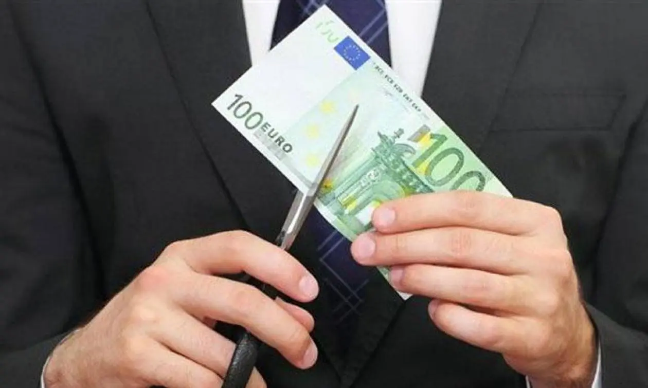 Ψηφίστηκαν οι νόμοι τού Ταμείου Αλληλεγγύης για τους κουρεμένους καταθέτες