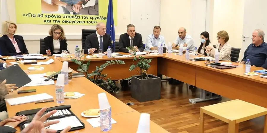 Κούσιος: Η Κυβέρνηση δεν συζητά κατάργηση της ΑΤΑ