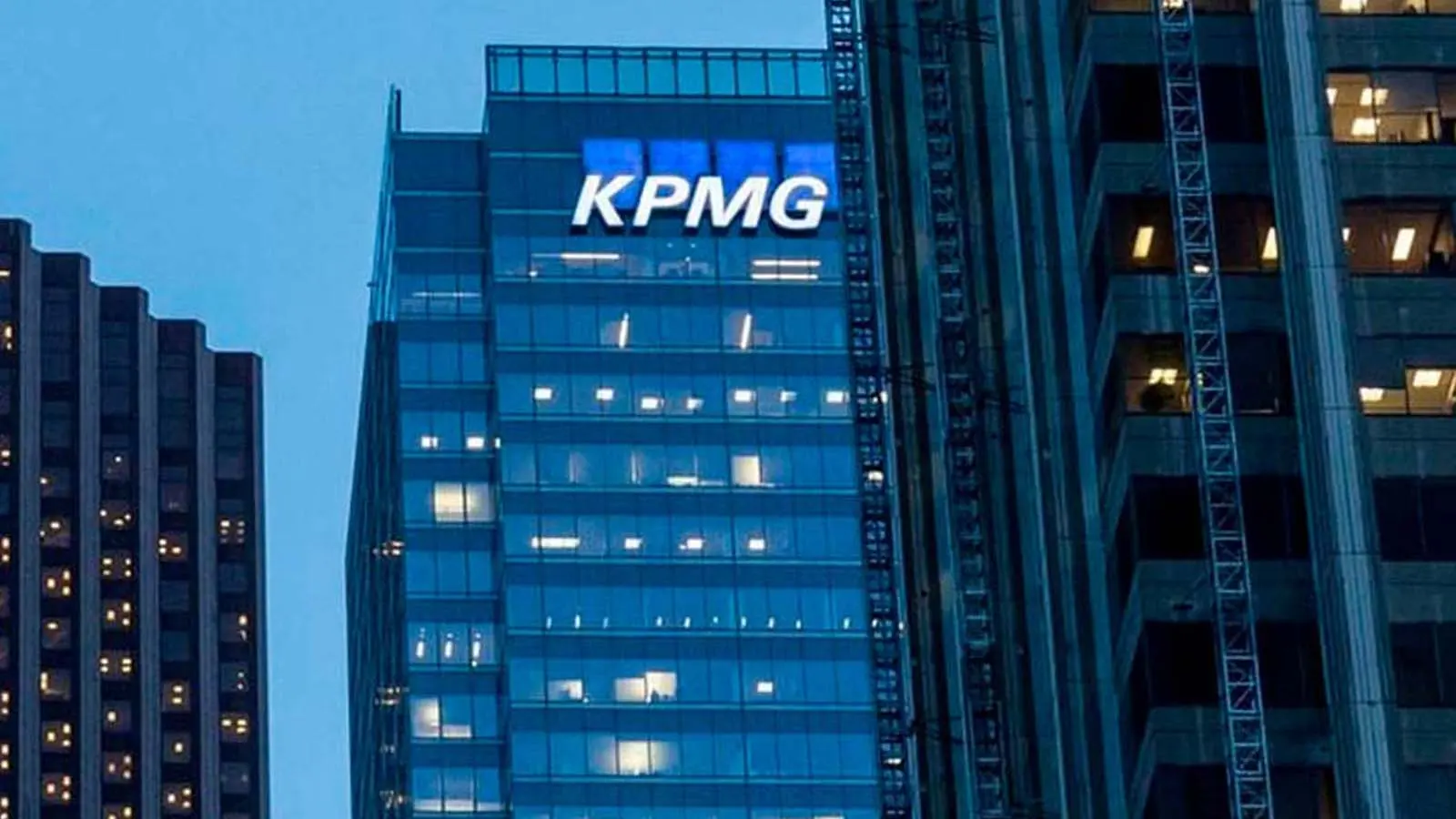 KPMG: Πέφτει ο πληθωρισμός αλλά παραμένει η οικονομική αβεβαιότητα