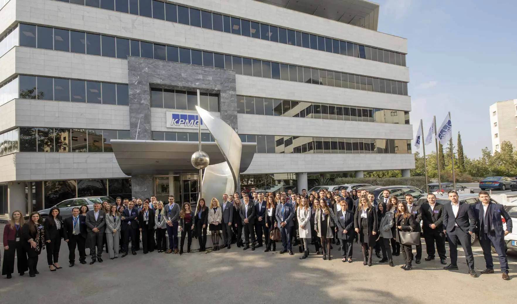 Η οικογένεια της KPMG μεγαλώνει και καλωσορίζει τα νέα μέλη της