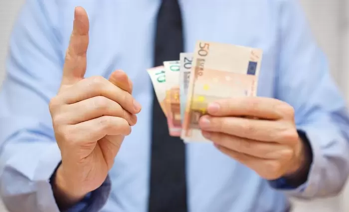 Εισηγήσεις ΔΝΤ για εξορθολογισμό του κρατικού μισθολογίου