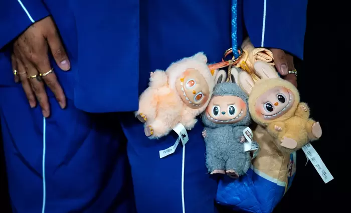 Τι αποκαλύπτει για τις αγορές η φρενίτιδα με τις Labubu