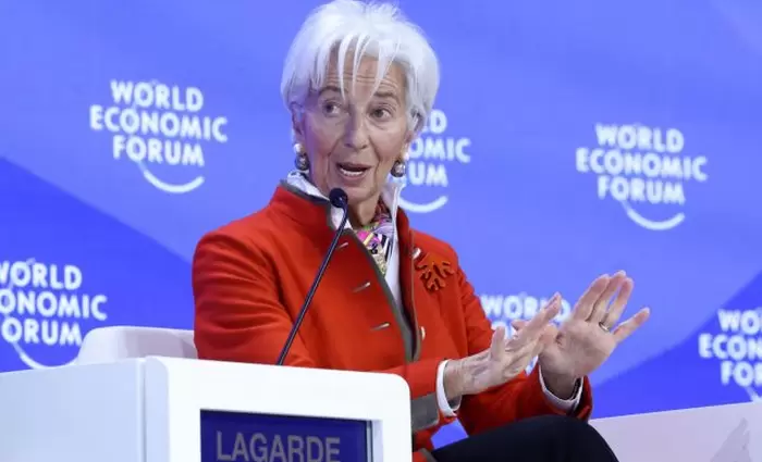 FT για Λαγκάρντ: Δεν είναι δεδομένη η μετάβαση στο θρόνο του Νταβός