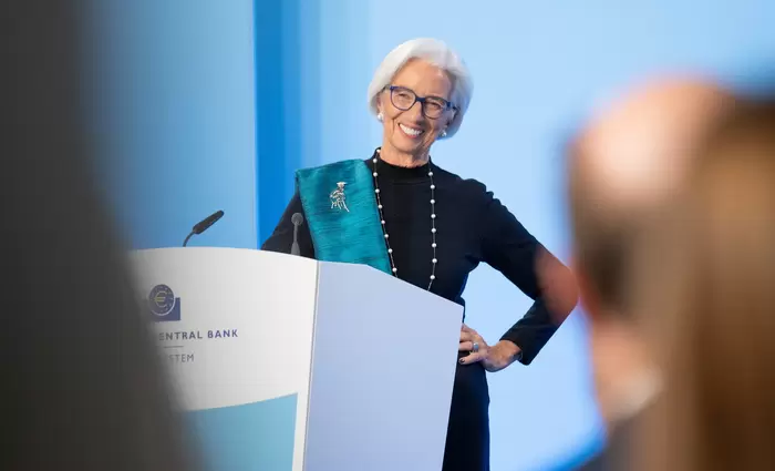 Λαγκάρντ: Μεγαλύτερη κατά 50% η αμοιβή της από όσο εμφανίζει η ΕΚΤ