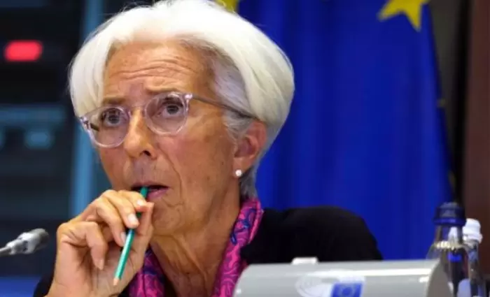 Λαγκάρντ: Πολύ απίθανο να αυξήσει η ΕΚΤ τα επιτόκια το 2022