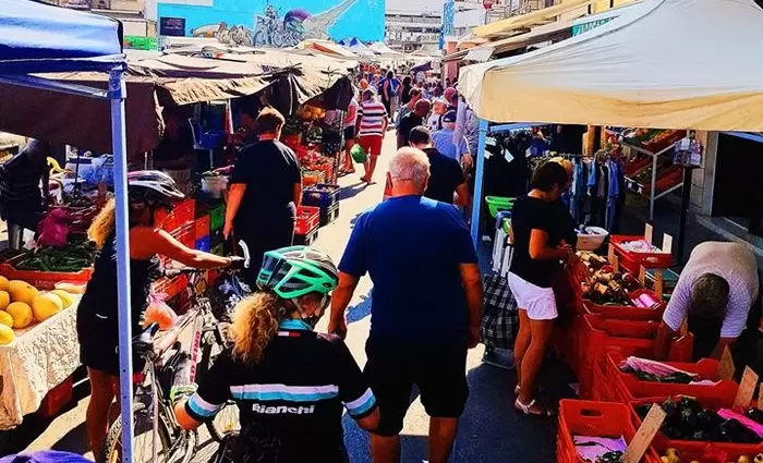 Συνεχίζει να λειτουργεί κανονικά η Λαϊκή Αγορά στη Λάρνακα