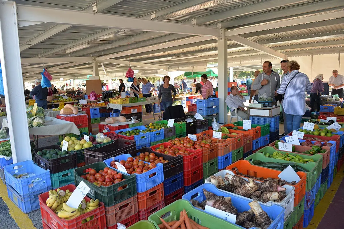 Νέα μέτρα προστασίας στις λαϊκές αγορές