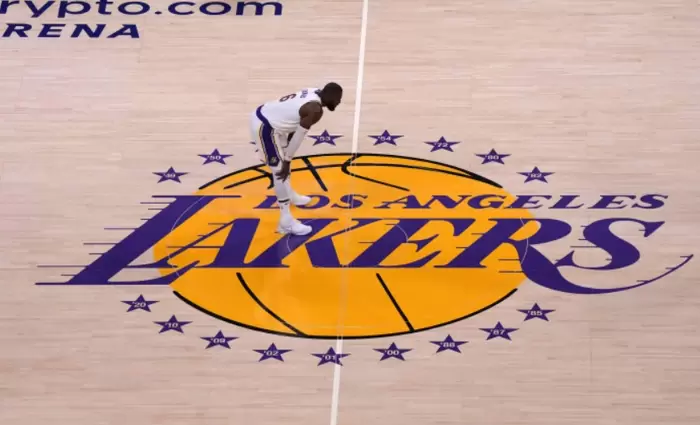 Το deal του αιώνα: Οι Λέικερς πουλήθηκαν αντί $10 δισ.