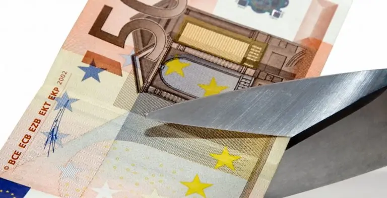 Απορρίφθηκε αγωγή κατά της Δημοκρατίας για το κούρεμα του 2013