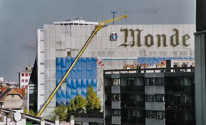 Κινούνται νομικά κατά Le Monde οι Κύπριοι που «φωτογραφίζονται» για ξέπλυμα