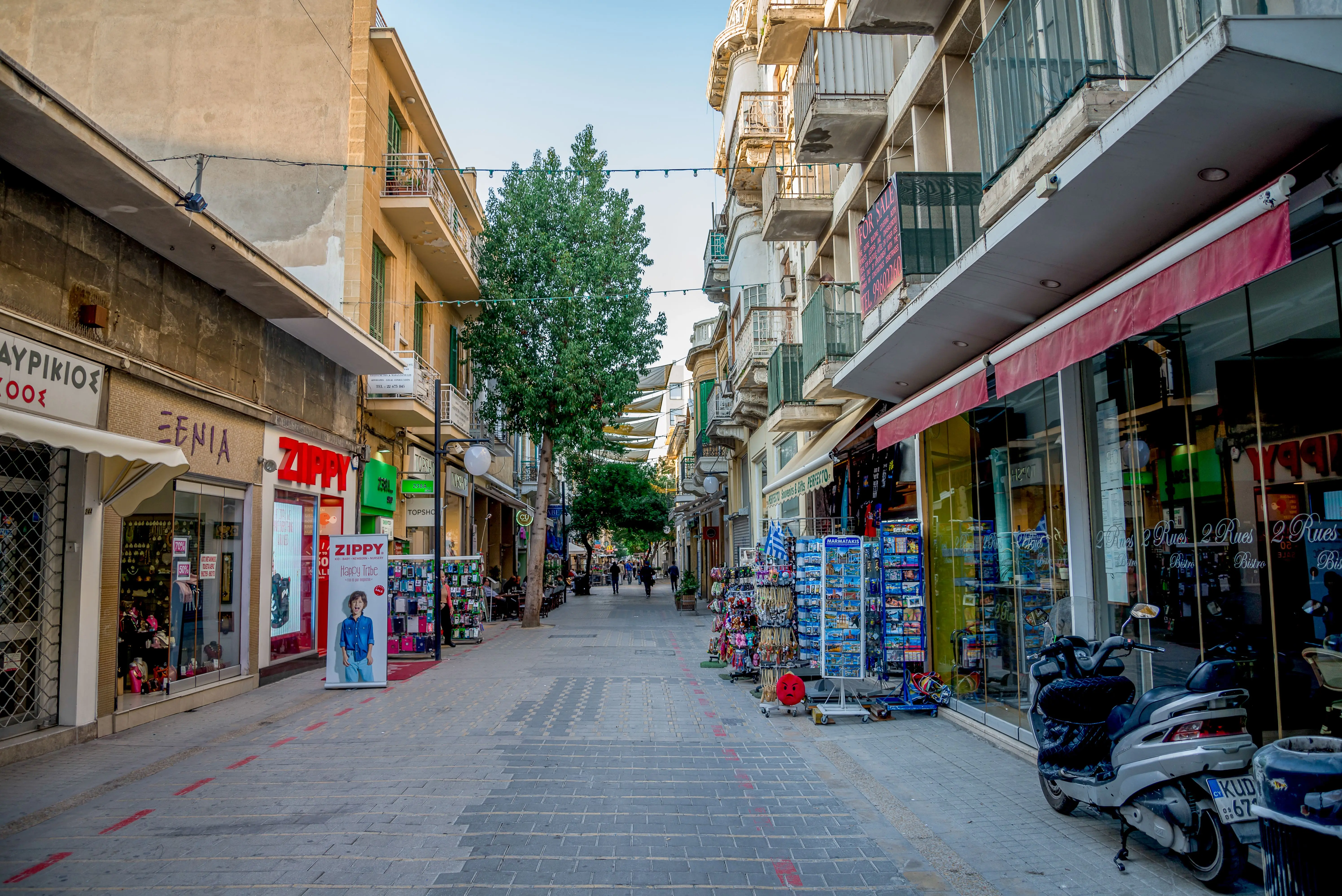 «Ναι» στο e-commerce από τους εντός των τειχών