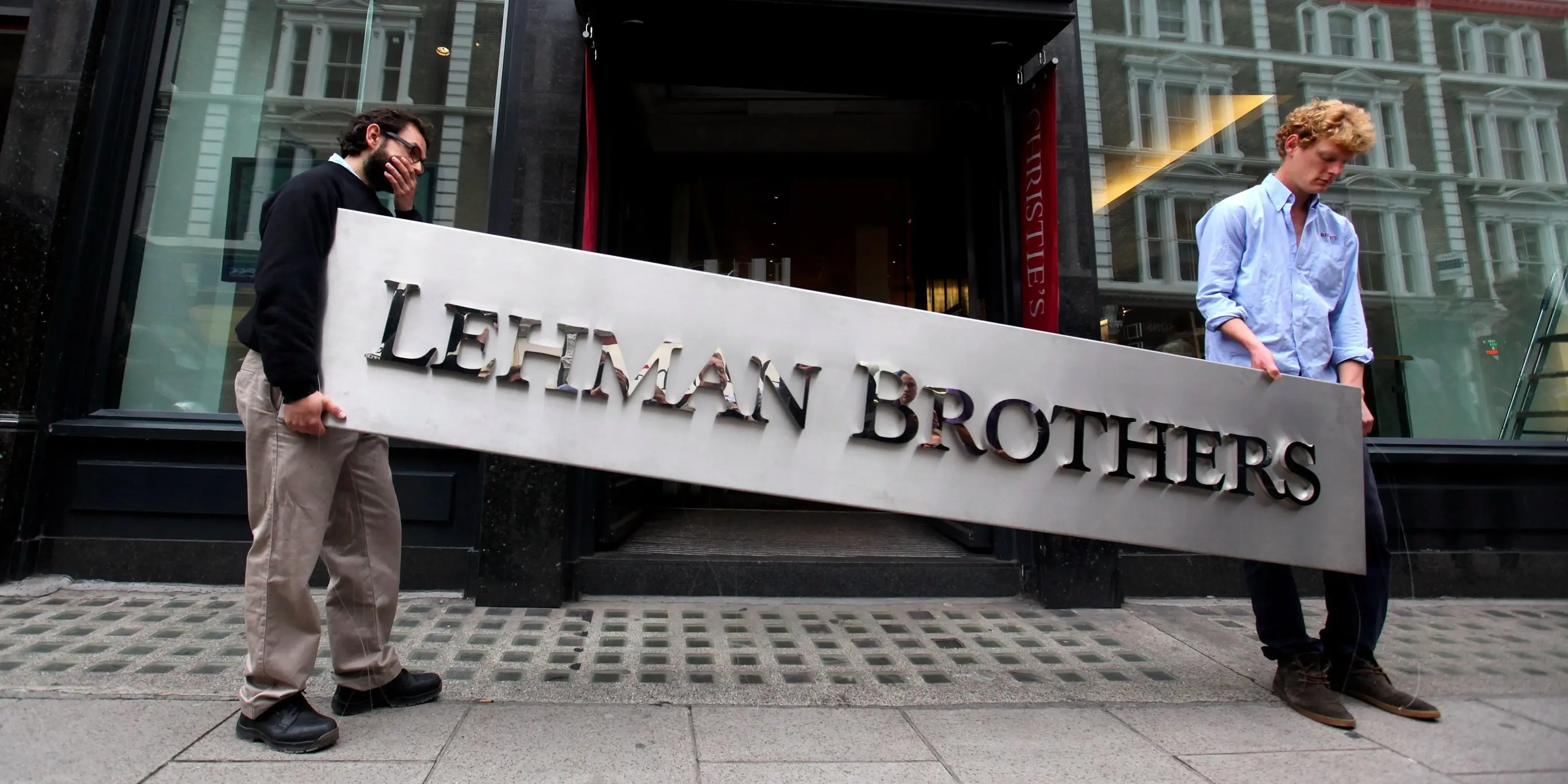 10 χρόνια από την κατάρρευση της Lehman Brothers