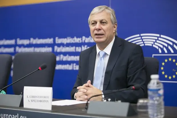 Η Κύπρος έδωσε μόλις το 0,3% των υπηκοοτήτων που δίνονται σε ξένους 