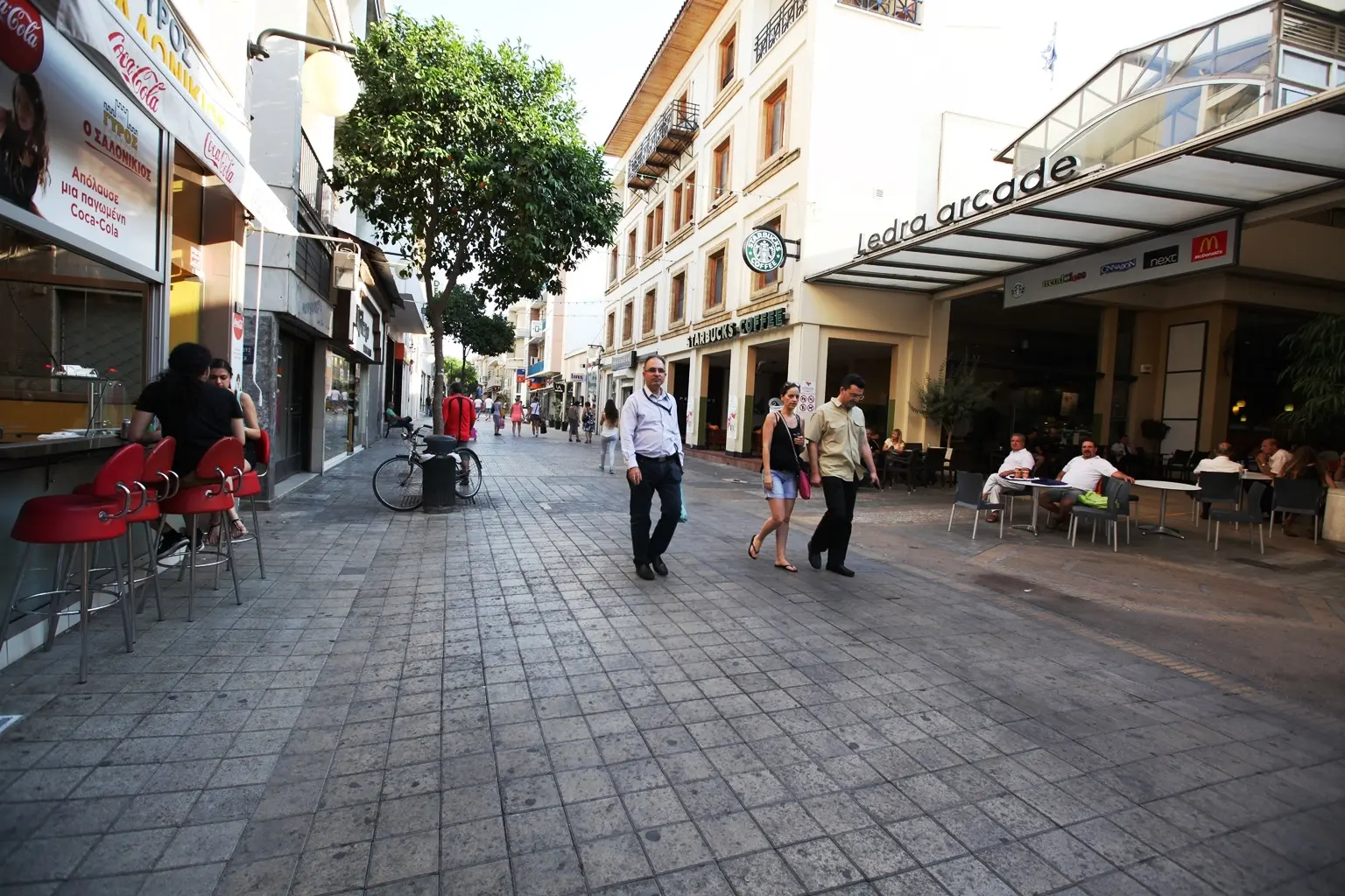 Αυξήσεις σε όγκο και αξία εργασιών στο λιανεμπόριο το 2022