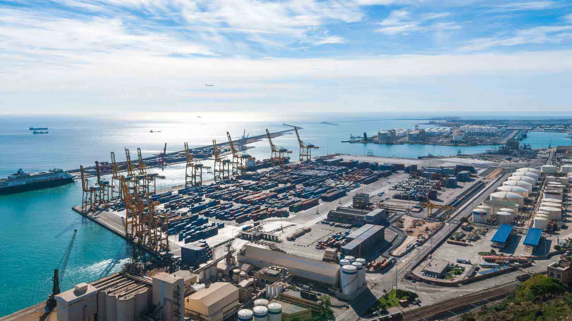 Απειλούνται τα μεγάλα εμπορικά λιμάνια της ΕΕ: Ο φόρος εκπομπών αερίου οδηγεί το εμπόριο εκτός Ευρώπης